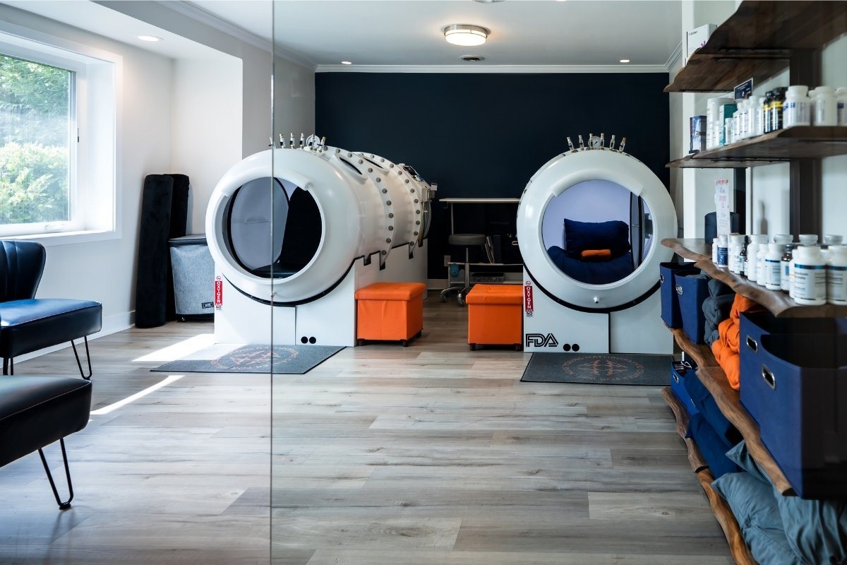 The YNC hyperbaric oxygen room with two chambers